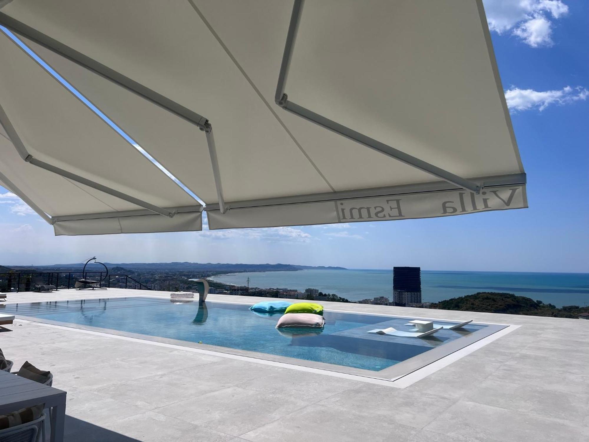 Villa Esmi Durres Kryemëdhej Екстериор снимка