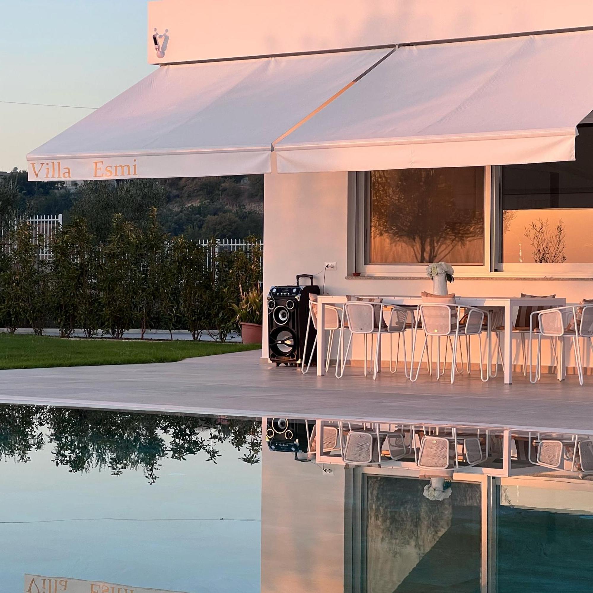 Villa Esmi Durres Kryemëdhej Екстериор снимка