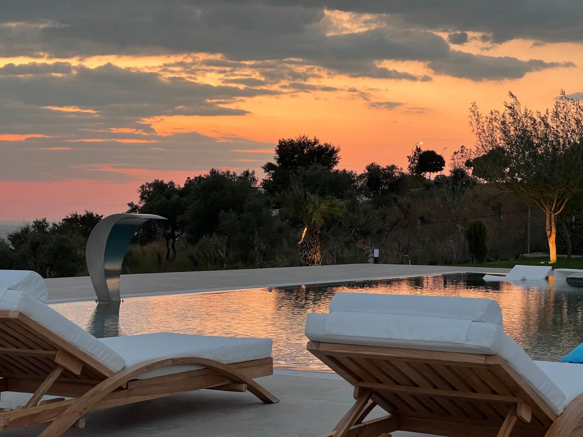 Villa Esmi Durres Kryemëdhej Екстериор снимка