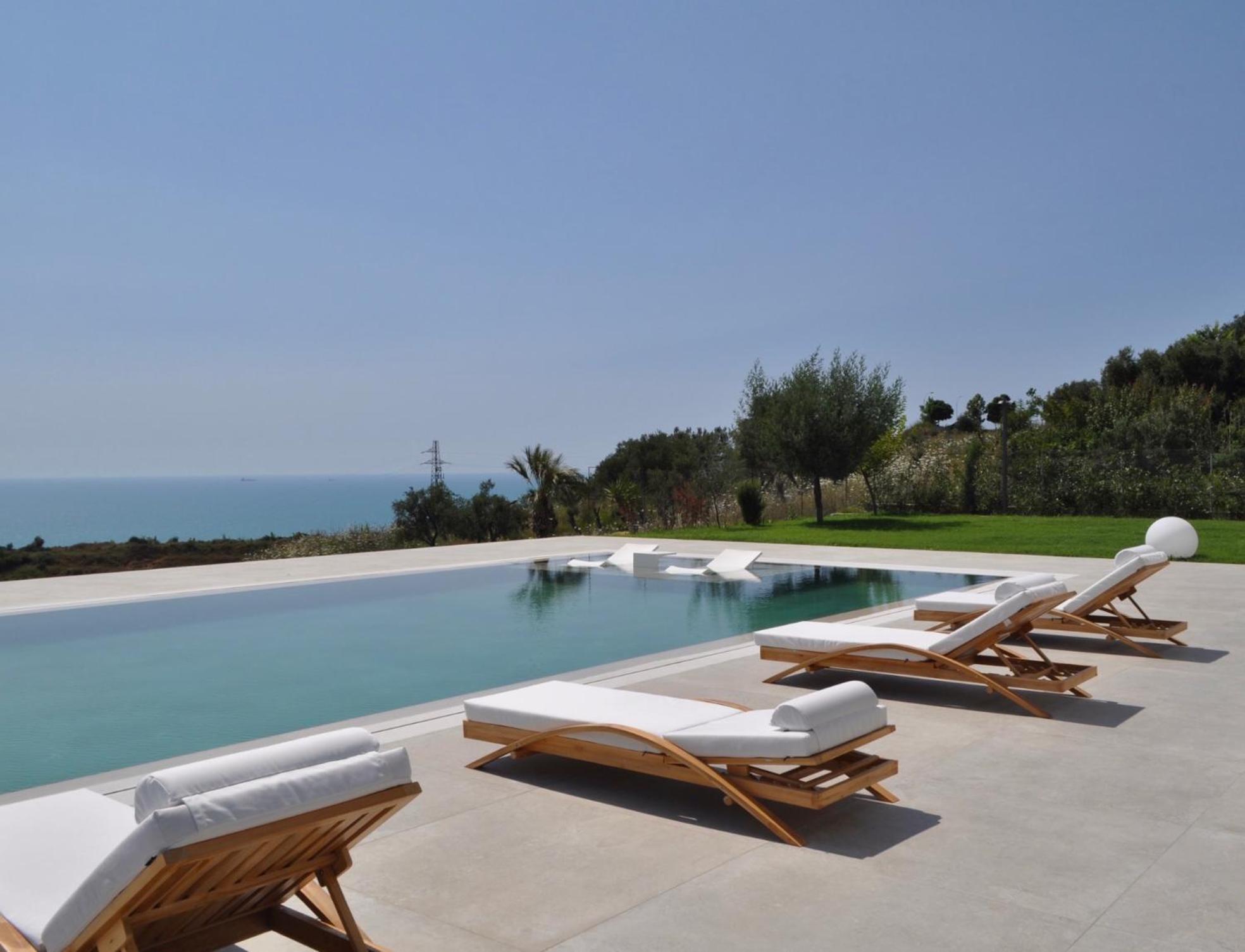 Villa Esmi Durres Kryemëdhej Екстериор снимка
