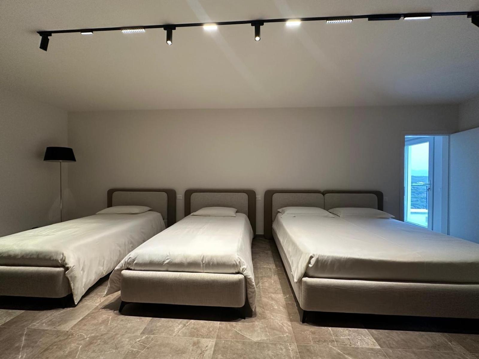 Villa Esmi Durres Kryemëdhej Екстериор снимка