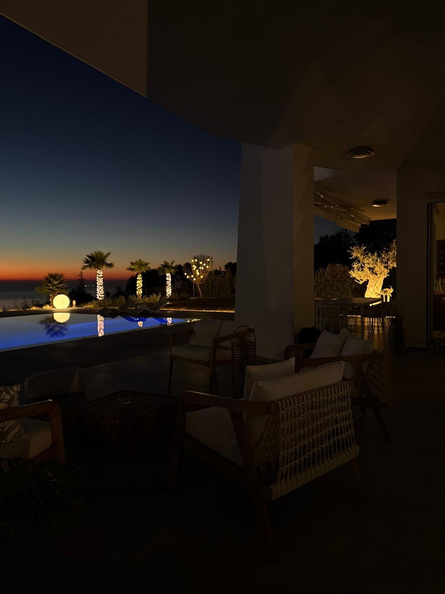 Villa Esmi Durres Kryemëdhej Екстериор снимка