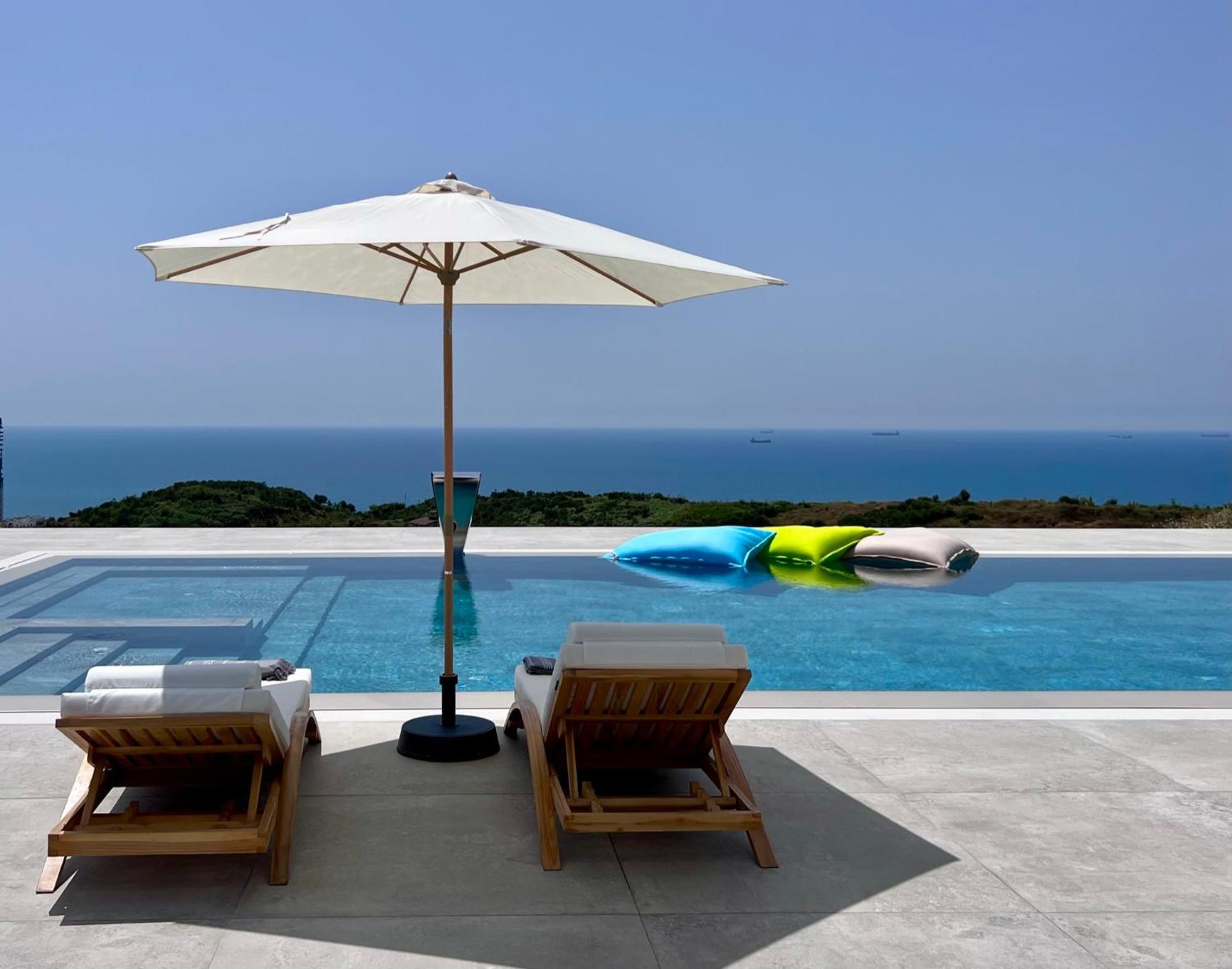 Villa Esmi Durres Kryemëdhej Екстериор снимка