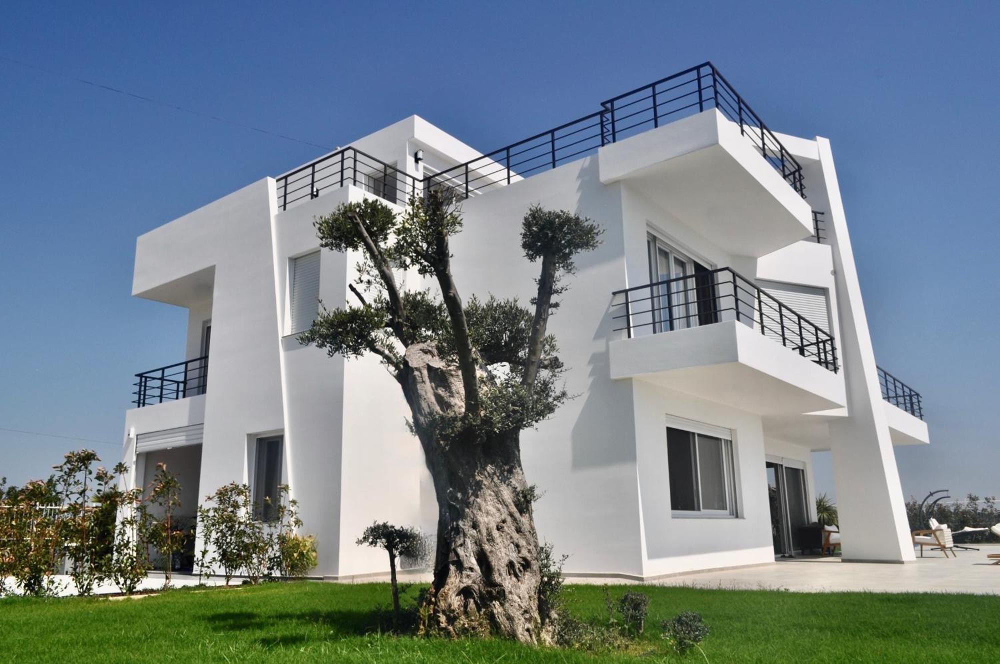 Villa Esmi Durres Kryemëdhej Екстериор снимка