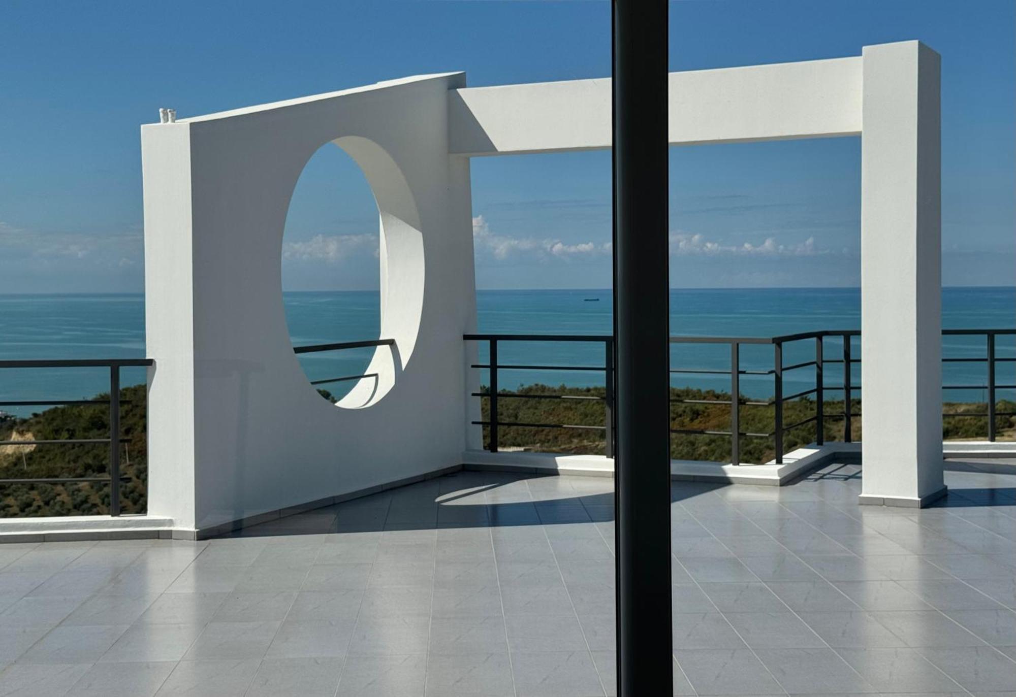 Villa Esmi Durres Kryemëdhej Екстериор снимка